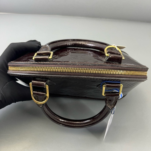 Louis Vuitton Alma BB Vernis Amarante