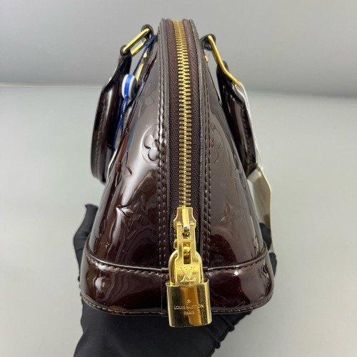 Louis Vuitton Alma BB Vernis Amarante