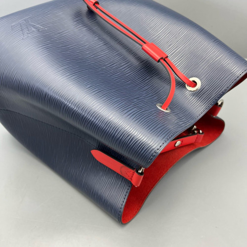 Louis Vuitton Neonoe MM Epi Blue