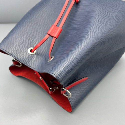 Louis Vuitton Neonoe MM Epi Blue