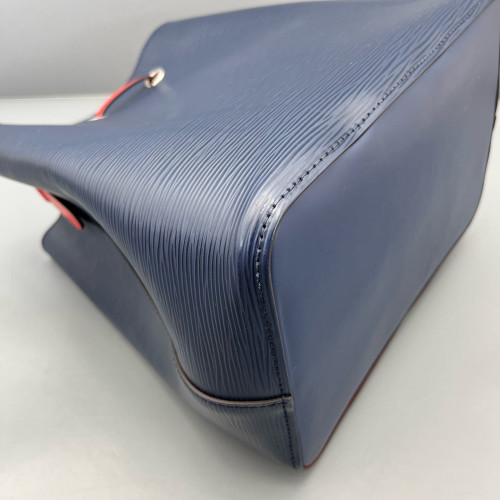 Louis Vuitton Neonoe MM Epi Blue