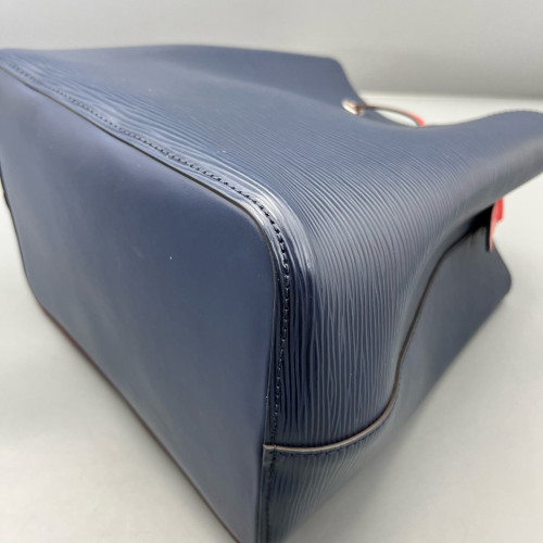 Louis Vuitton Neonoe MM Epi Blue