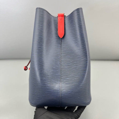 Louis Vuitton Neonoe MM Epi Blue
