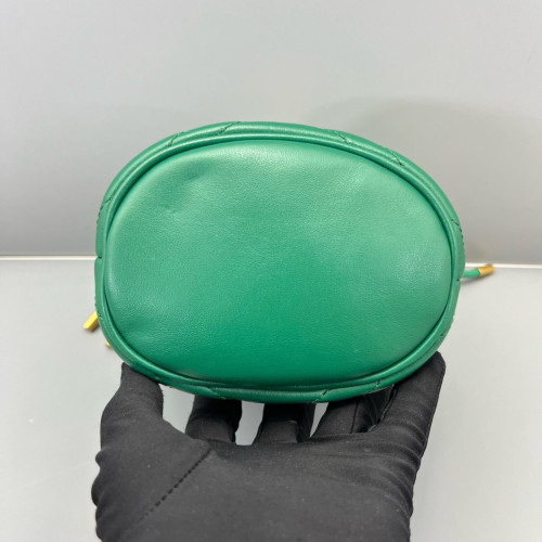 Gucci Matelasse Mini GG Marmont Bucket Bag Calfskin Green