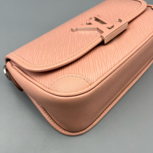Louis Vuitton Buci Shoulder Bag Epi Pink