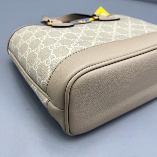 Gucci Tote Bag GG Supreme Monogram Beige Mystic White