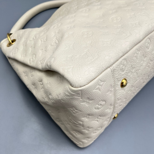 Louis Vuitton Artsy MM Monogram Empreinte White