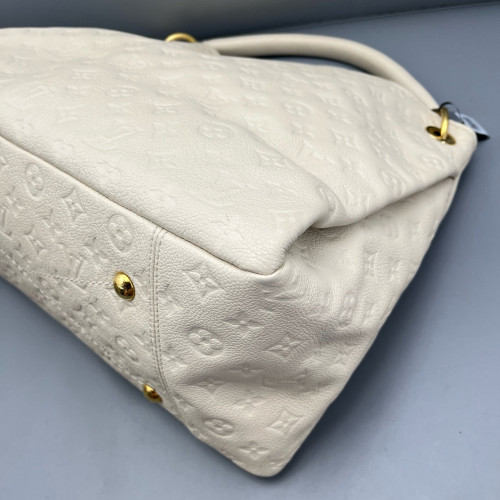 Louis Vuitton Artsy MM Monogram Empreinte White