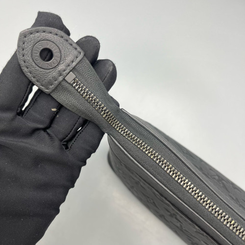 Louis Vuitton Clutch Monogram Shadow Black