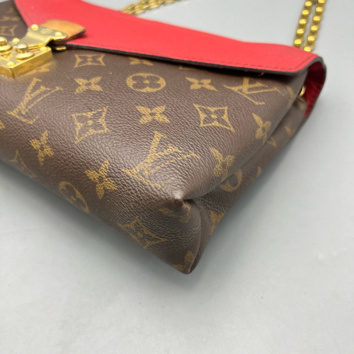 Louis Vuitton Pallas Chain Monogram Brown