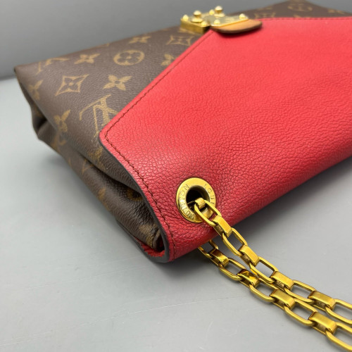 Louis Vuitton Pallas Chain Monogram Brown