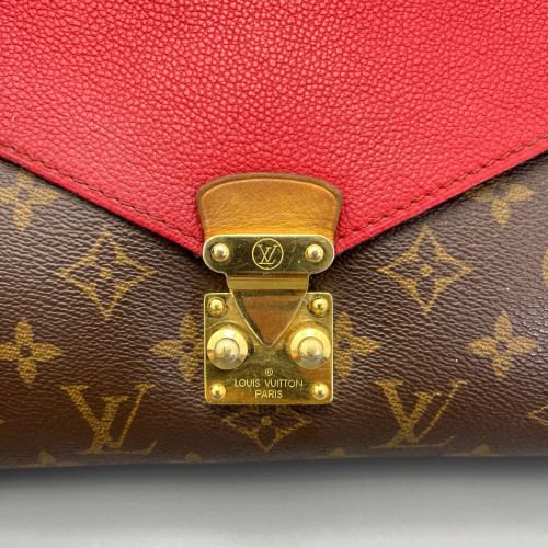 Louis Vuitton Pallas Chain Monogram Brown
