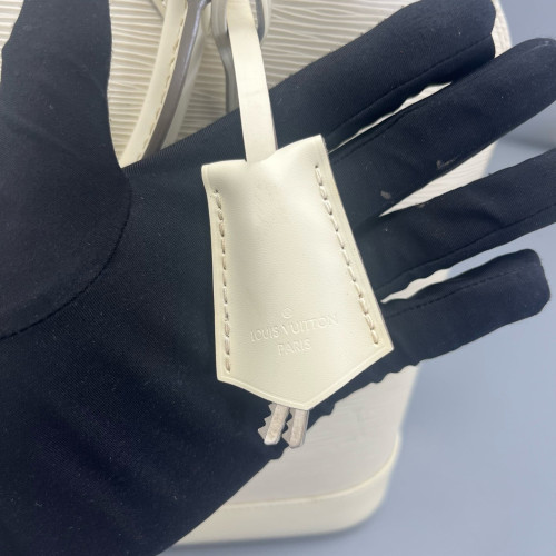 Louis Vuitton Alma GM Epi White