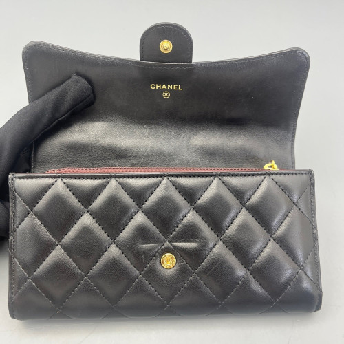 Chanel Quilted Classic Flap Flap Wallet Calfskin Black