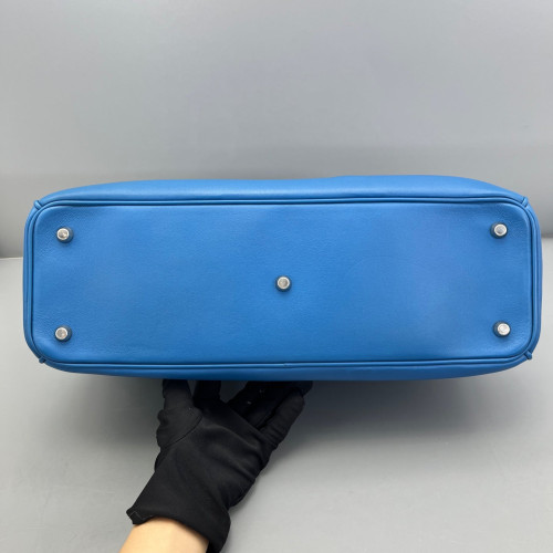 Dior Large Diorissimo Tote Calfskin Blue