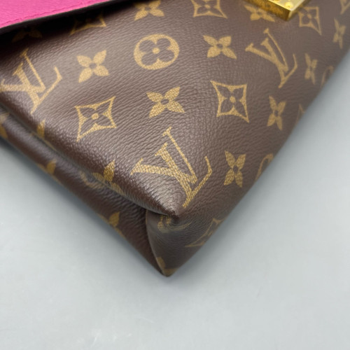 Louis Vuitton Pallas Chain Monogram Brown
