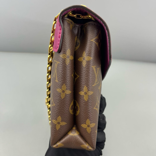 Louis Vuitton Pallas Chain Monogram Brown