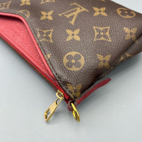 Louis Vuitton Pallas Clutch Monogram Brown