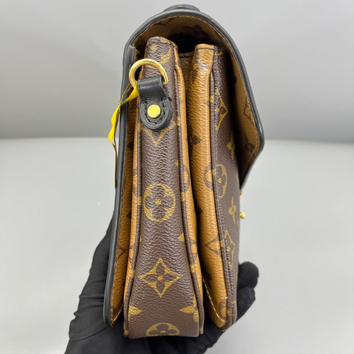 Louis Vuitton Pochette Metis Reverse Monogram Brown Louis Vuitton Pochette Metis Reverse Monogram Brown