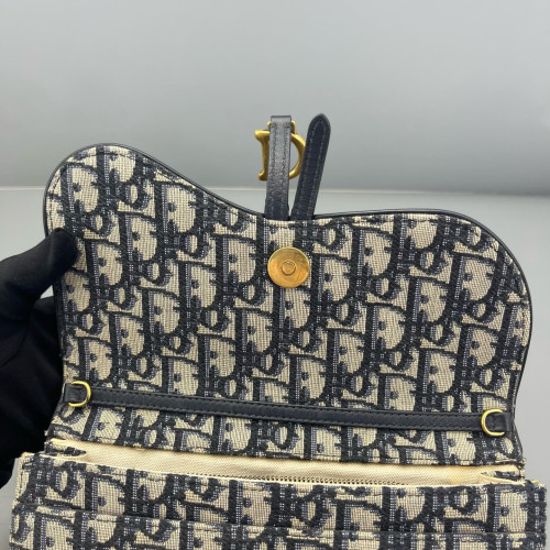 Dior Medium Saddle Chain Pouch Oblique Navy Beige Black Dior Medium Saddle Chain Pouch Oblique Navy Beige Black
