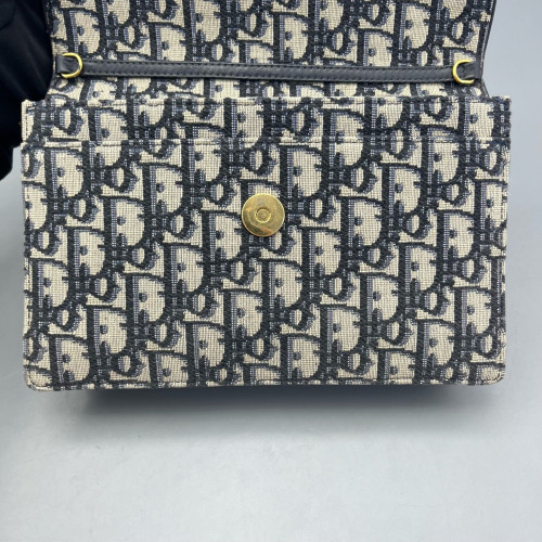 Dior Medium Saddle Chain Pouch Oblique Navy Beige Black Dior Medium Saddle Chain Pouch Oblique Navy Beige Black