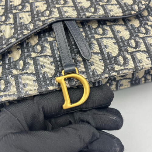 Dior Medium Saddle Chain Pouch Oblique Navy Beige Black Dior Medium Saddle Chain Pouch Oblique Navy Beige Black