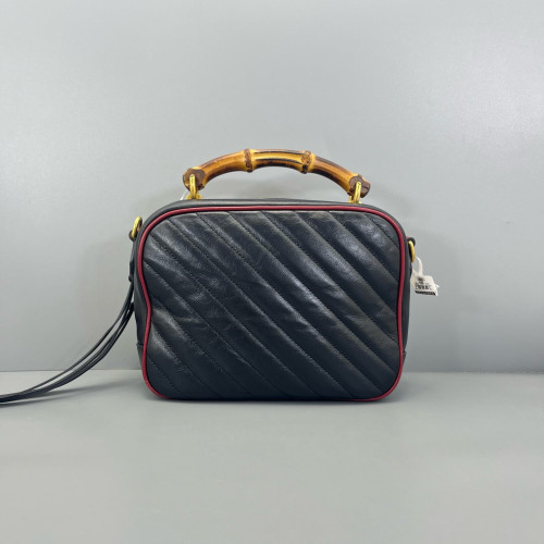 Gucci Bamboo Matelasse Camera Case Calfskin Black Gucci Bamboo Matelasse Camera Case Calfskin Black