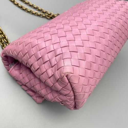 Bottega Veneta Medium Olimpia Shoulder Bag Lambskin Intrecciato Nappa Lilac Mauve Bottega Veneta Medium Olimpia Shoulder Bag Lambskin Intrecciato Nappa Lilac Mauve