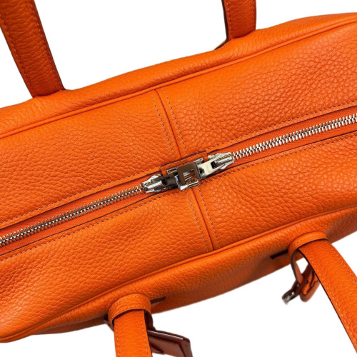 Hermes Victoria 35 Taurillon Clemence 93 Orange
