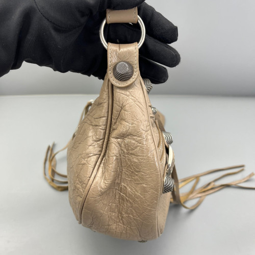 Balenciaga Le Cagole Small Arena Lambskin Natural Tan Balenciaga Le Cagole Small Arena Lambskin Natural Tan