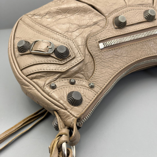 Balenciaga Le Cagole Small Arena Lambskin Natural Tan Balenciaga Le Cagole Small Arena Lambskin Natural Tan