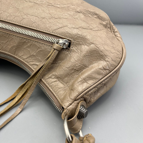 Balenciaga Le Cagole Small Arena Lambskin Natural Tan Balenciaga Le Cagole Small Arena Lambskin Natural Tan
