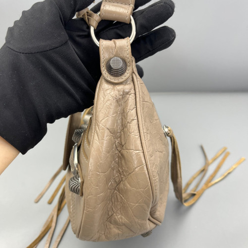 Balenciaga Le Cagole Small Arena Lambskin Natural Tan Balenciaga Le Cagole Small Arena Lambskin Natural Tan