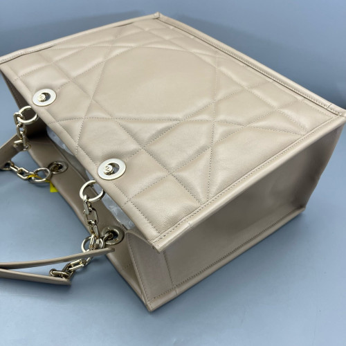 Dior Medium Essential Tote Calfskin Natural Tan