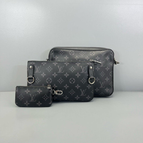 Louis Vuitton Trio Messenger Bag Monogram Eclipse Reverse Monogram Giant Black Grey