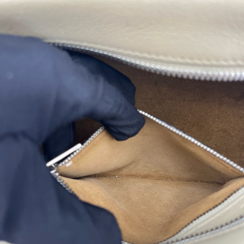 Loewe Amazona 23 Calfskin Beige