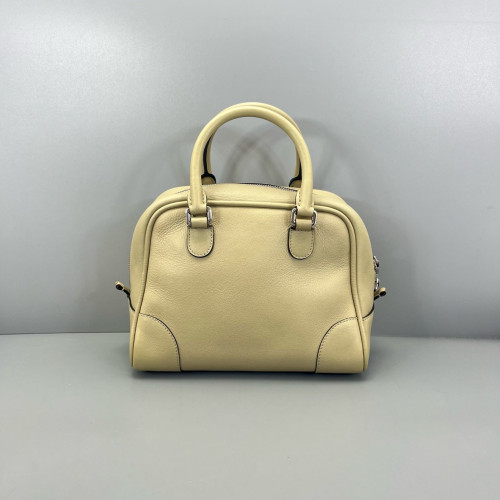 Loewe Amazona 23 Calfskin Beige