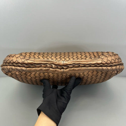 Bottega Veneta Medium Veneta Hobo Lambskin Intrecciato Nappa Brown