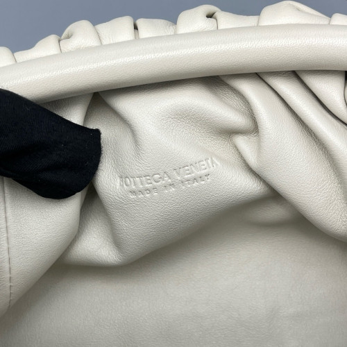 Bottega Veneta The Mini Pouch Lambskin Nappa White