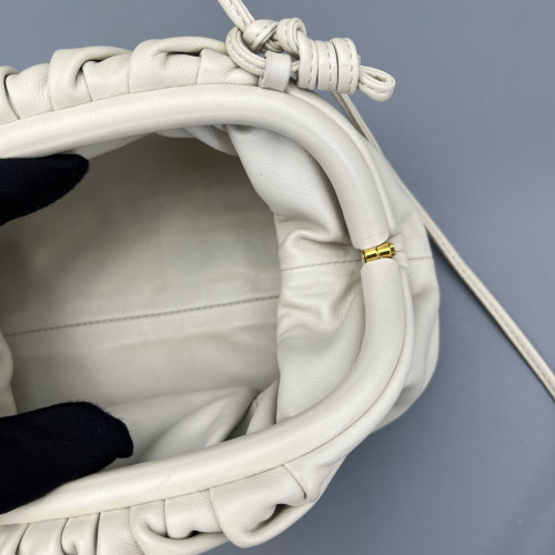 Bottega Veneta The Mini Pouch Lambskin Nappa White