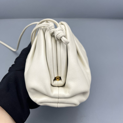 Bottega Veneta The Mini Pouch Lambskin Nappa White