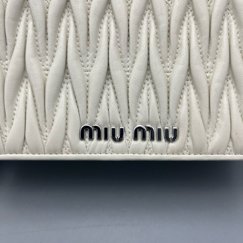 Miu Miu Wallet On Chain WOC Crumpled Lambskin White