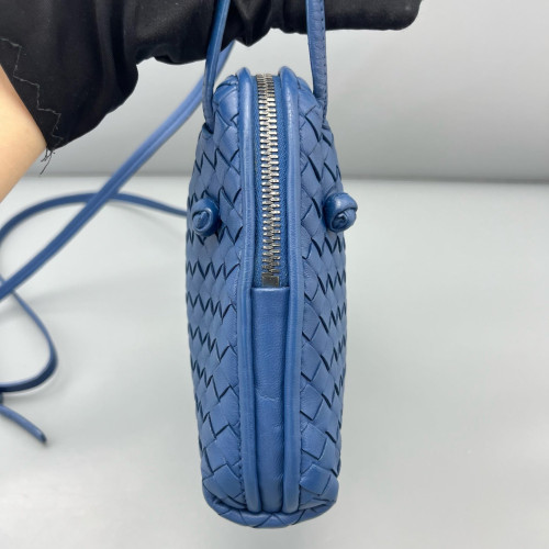 Bottega Veneta Nodini Crossbody Messenger Lambskin Intrecciato Nappa Blue Bottega Veneta Nodini Crossbody Messenger Lambskin Intrecciato Nappa Blue