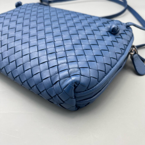Bottega Veneta Nodini Crossbody Messenger Lambskin Intrecciato Nappa Blue Bottega Veneta Nodini Crossbody Messenger Lambskin Intrecciato Nappa Blue