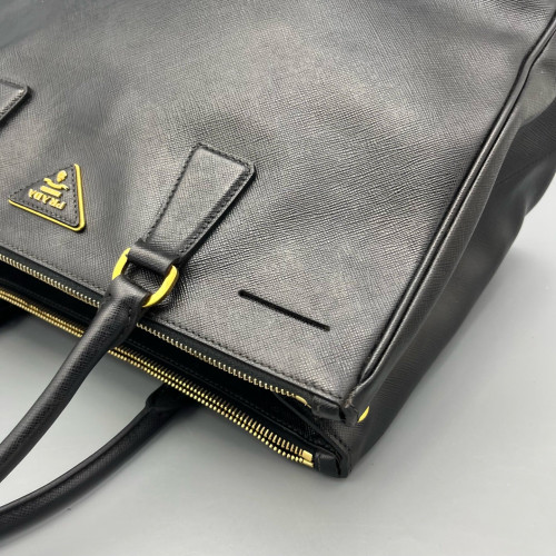 Prada Large Galleria Double Zip Tote Saffiano Calfskin Black
