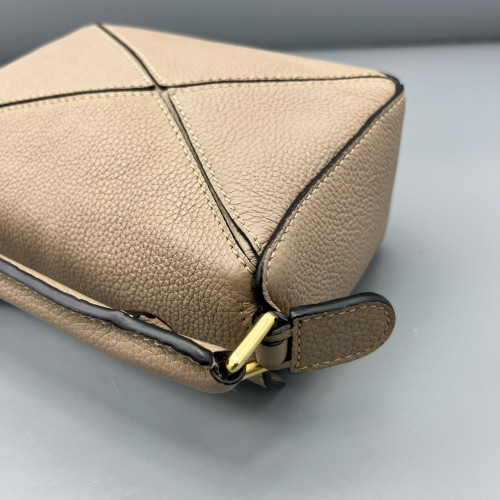 Loewe Mini Puzzle Grained Calfskin Beige Sahara Loewe Mini Puzzle Grained Calfskin Beige Sahara