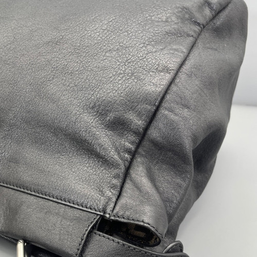 Fendi Peekaboo Iconic Large Calfskin Black