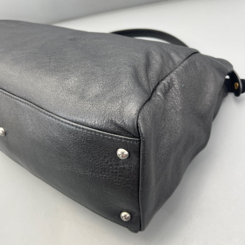 Fendi Peekaboo Iconic Large Calfskin Black