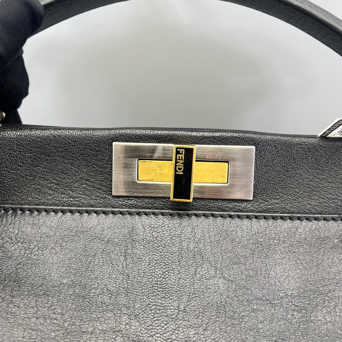 Fendi Peekaboo Iconic Large Calfskin Black