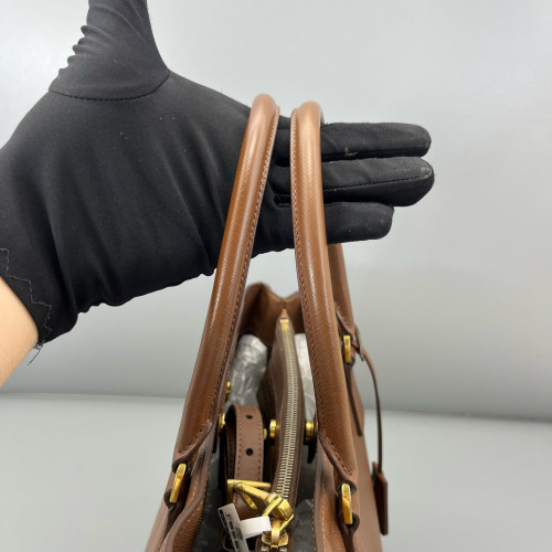 Prada Medium Galleria Double Zip Tote Saffiano Calfskin Brown Prada Medium Galleria Double Zip Tote Saffiano Calfskin Brown